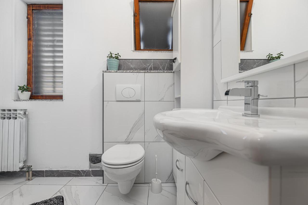 Apartment Vlado Porec