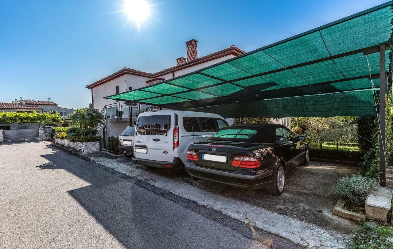 Apartment Vlado Porec